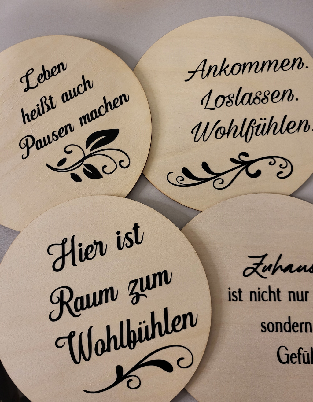 Holzschild-Trockenblumen-Spruch-Dekoration