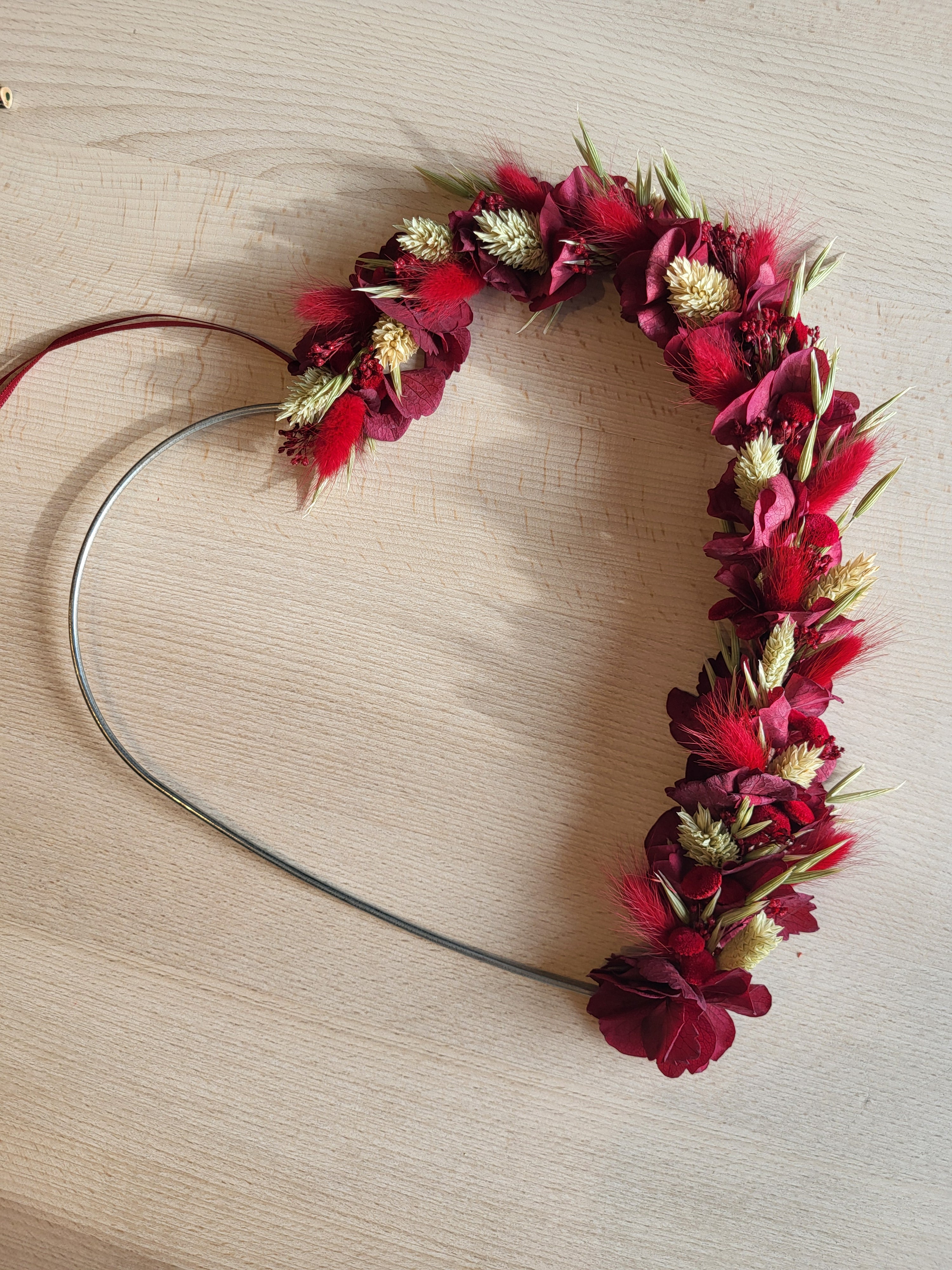 Herzen aus Trockenblumen