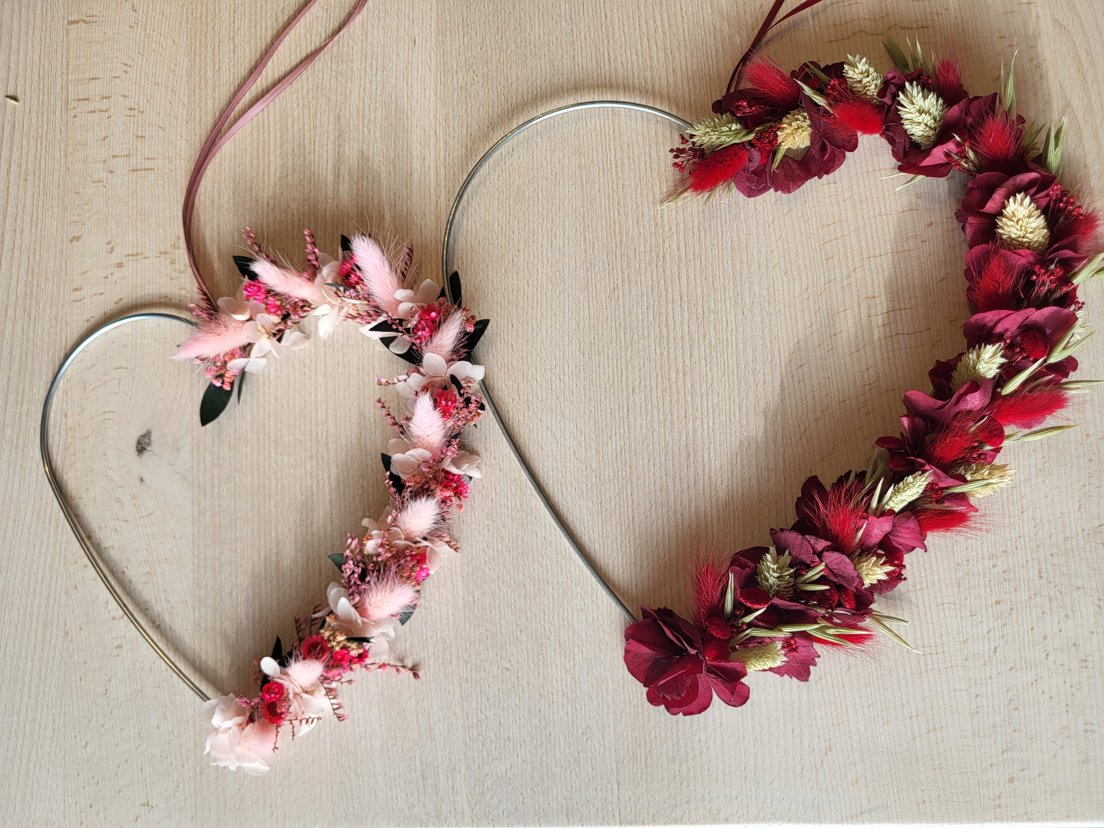 Herzen aus Trockenblumen