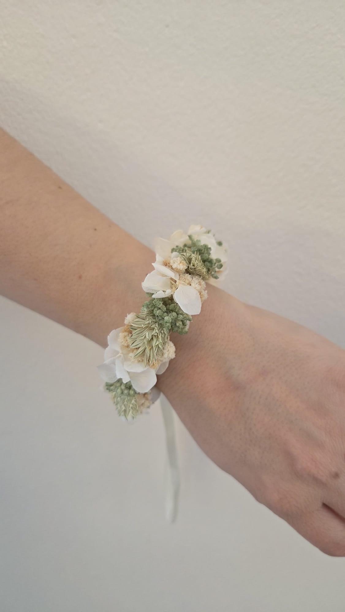 Armband-Trockenblumen-Schmuck-Creme-Grün-Salbei