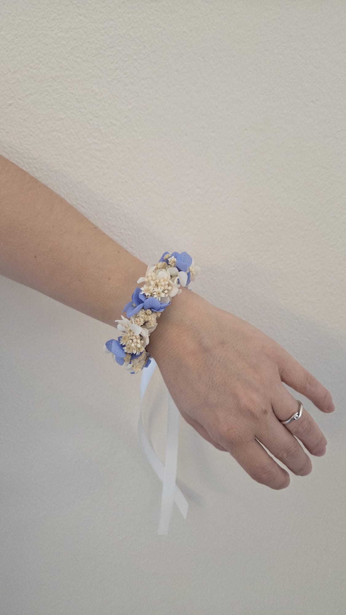 Armband-Trockenblumen-Schmuck-Hellblu-Blau