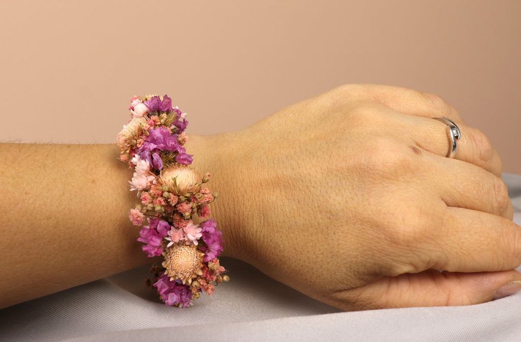 Trockenblumenarmband " Feenblüte"