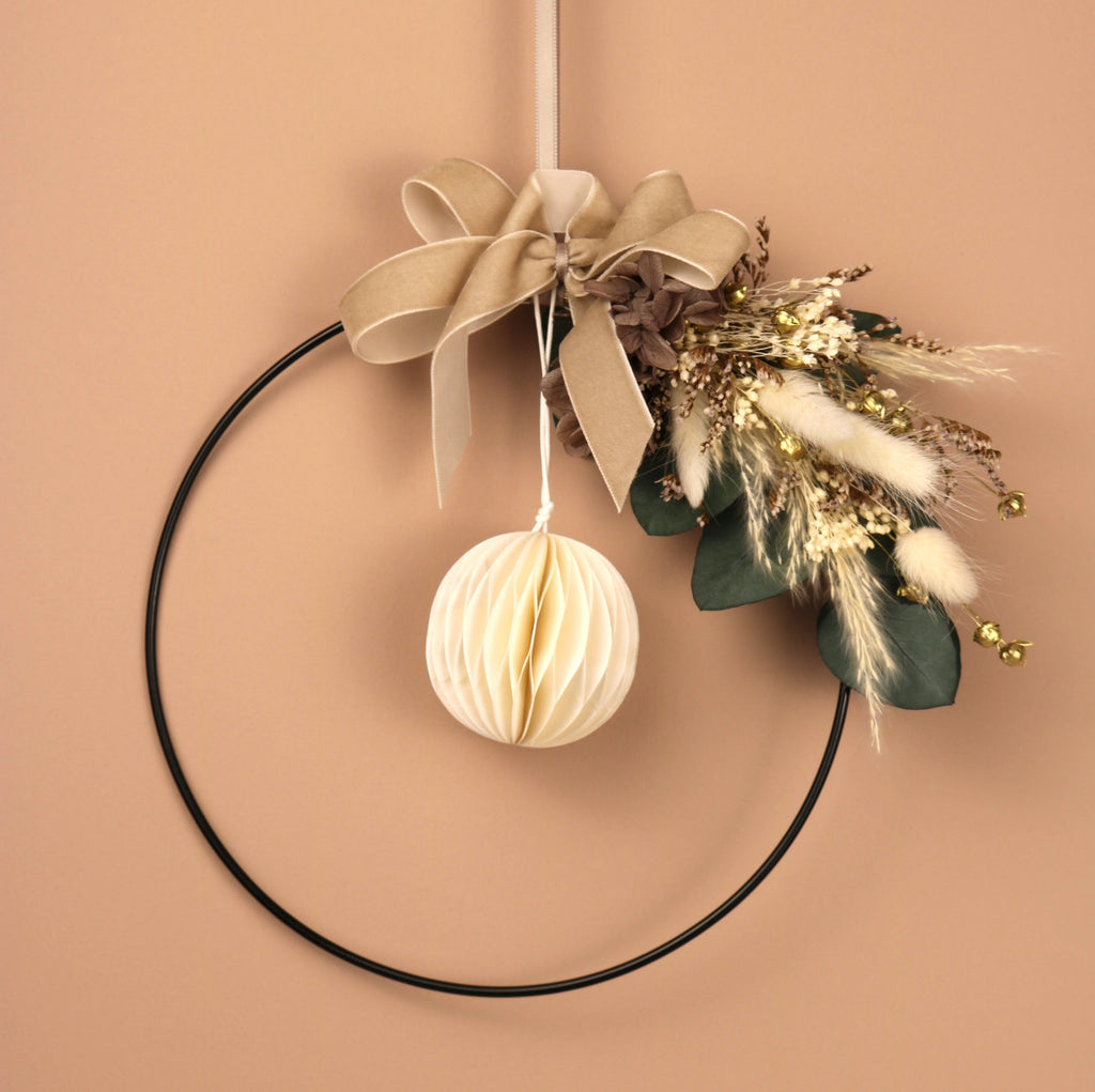 trockenblumenkranz-winterkranz-creme-natur-blümchenzauber